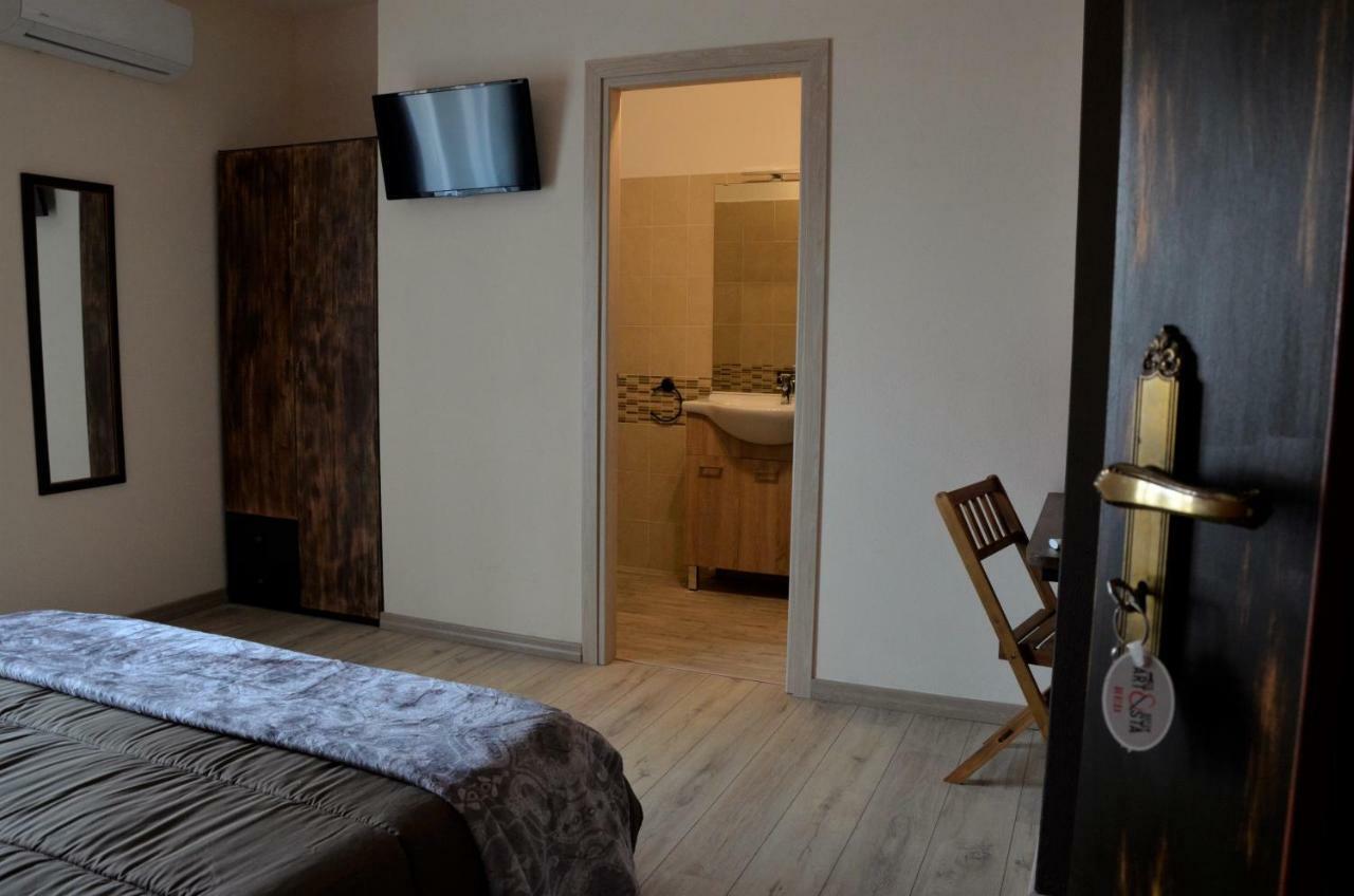 Artista B&B Cabras Ngoại thất bức ảnh
