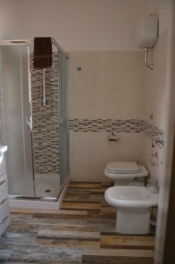 Artista B&B Cabras Ngoại thất bức ảnh