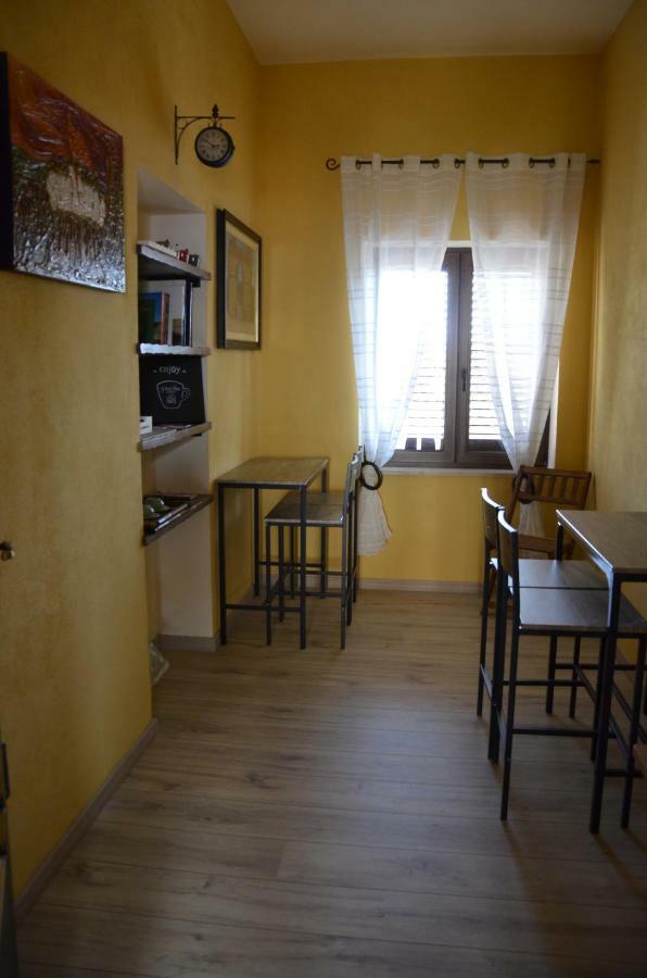 Artista B&B Cabras Ngoại thất bức ảnh