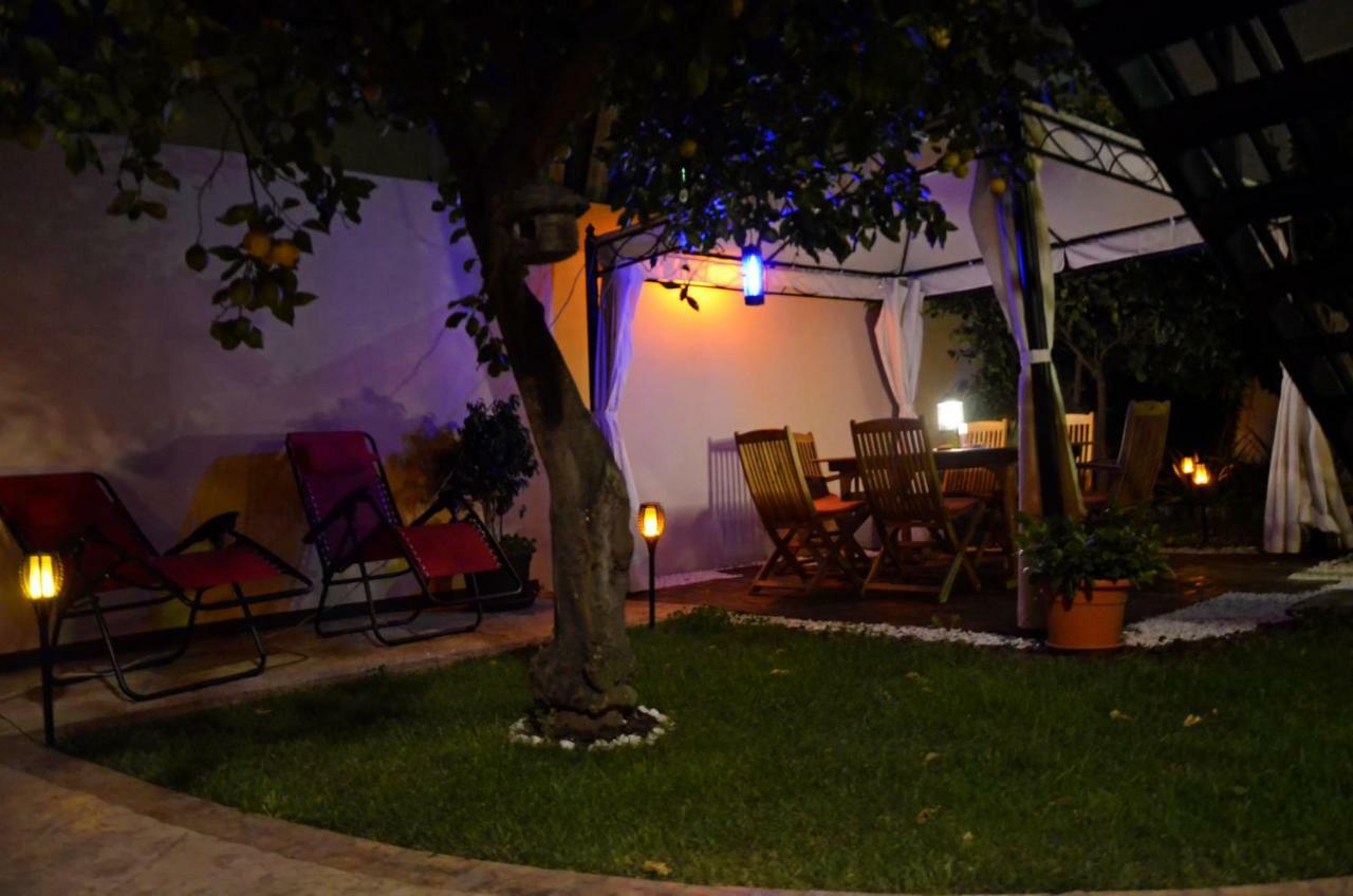 Artista B&B Cabras Ngoại thất bức ảnh